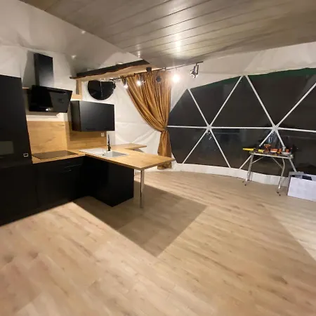 Glamping Dome Les Cigales