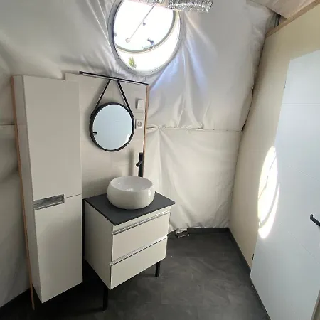 Luxusní stan Glamping Dome Les Cigales Durban-Corbieres
